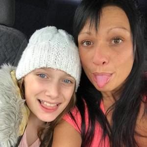 Meet your Posher, Caroline